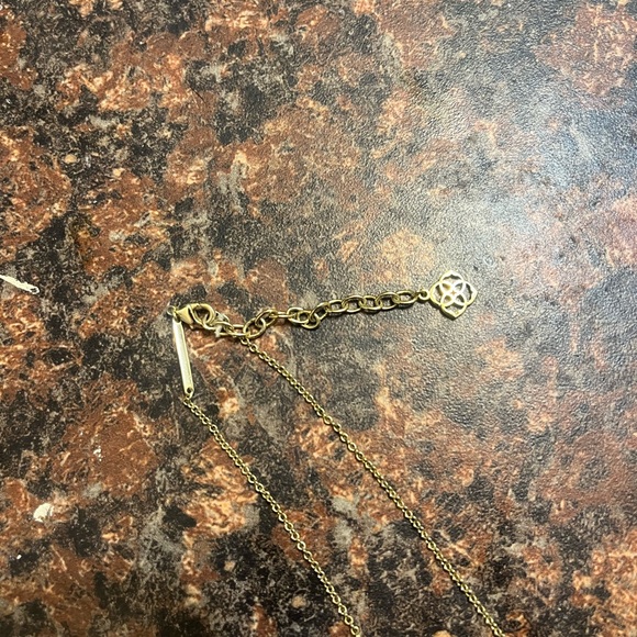 Green KENDRA SCOTT necklace - Picture 2 of 2
